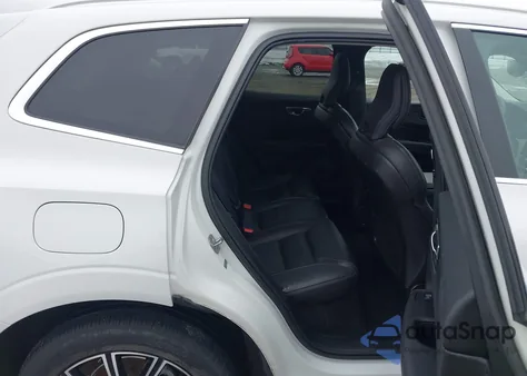 2021 Volvo Xc60 T5 Inscription z USA, uszkodzony, nr VIN YV4102DL9M1855281